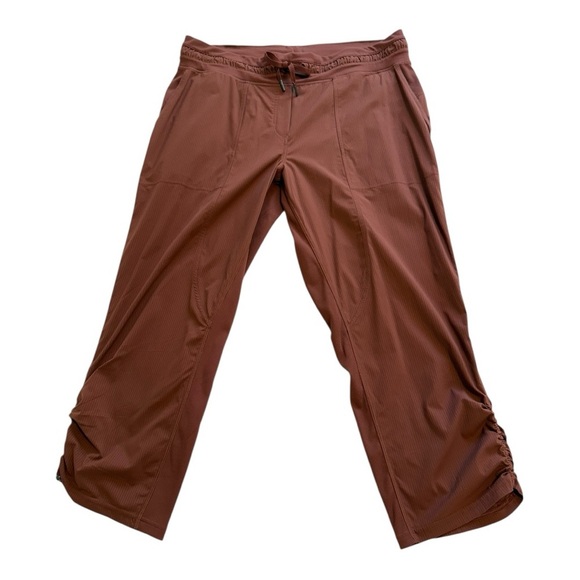 Lululemon Dance Studio Mid-Rise Cropped Pants - Size 14 - Picture 2 of 11